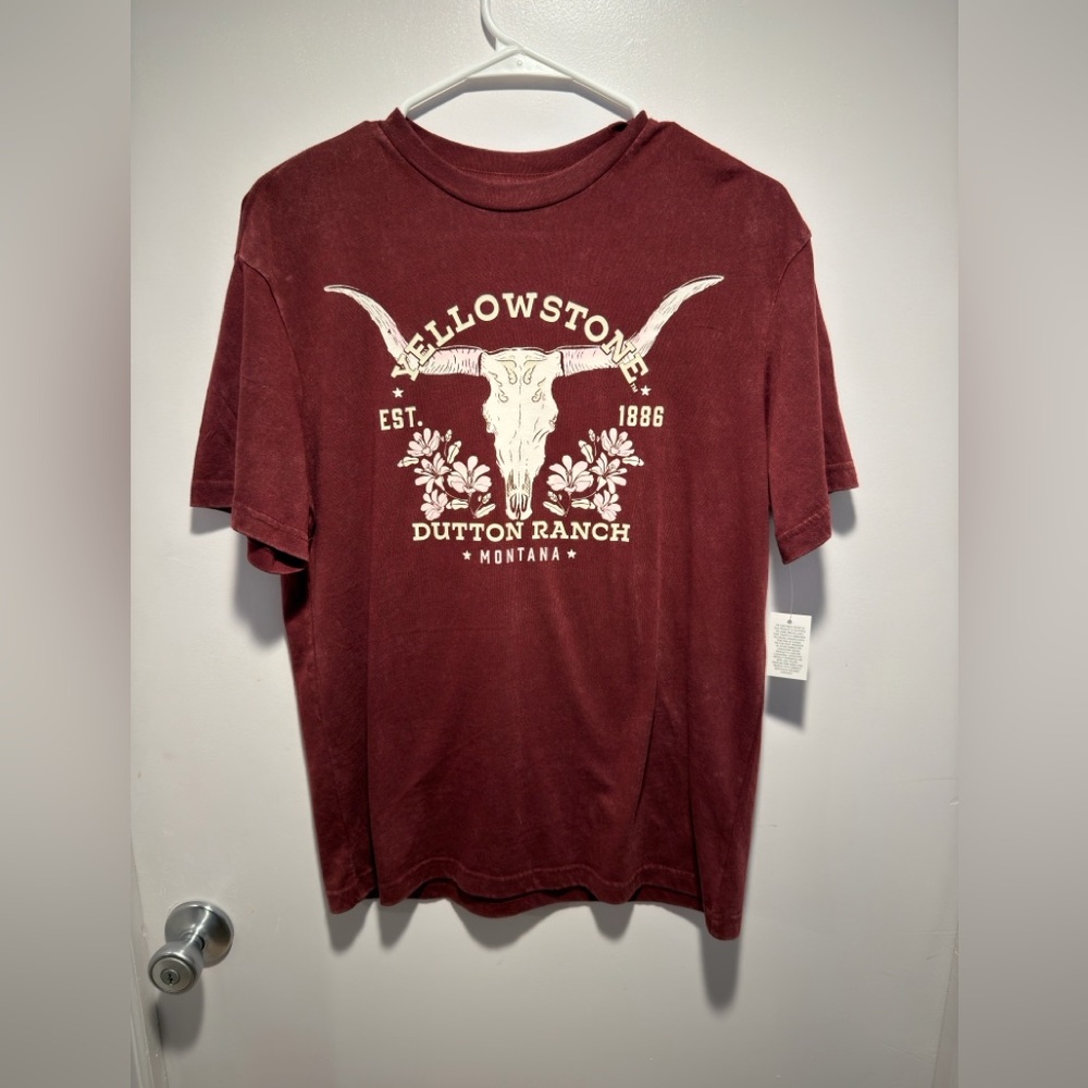 Yellowstone Dutton Ranch Montana Bull graphic tee